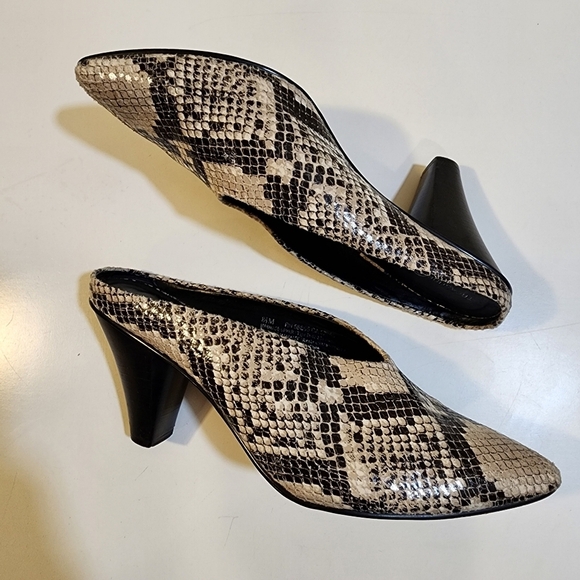 Treasure and Bond snake  Print heeled Mule size 8 1/2 - Picture 10 of 12